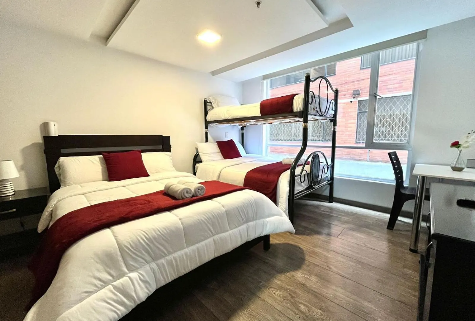 Departamento Familiar La Carolina Lägenhet Quito